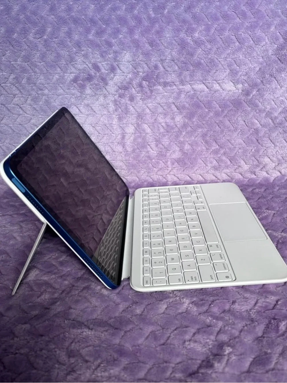 Apple Magic Keyboard Folio